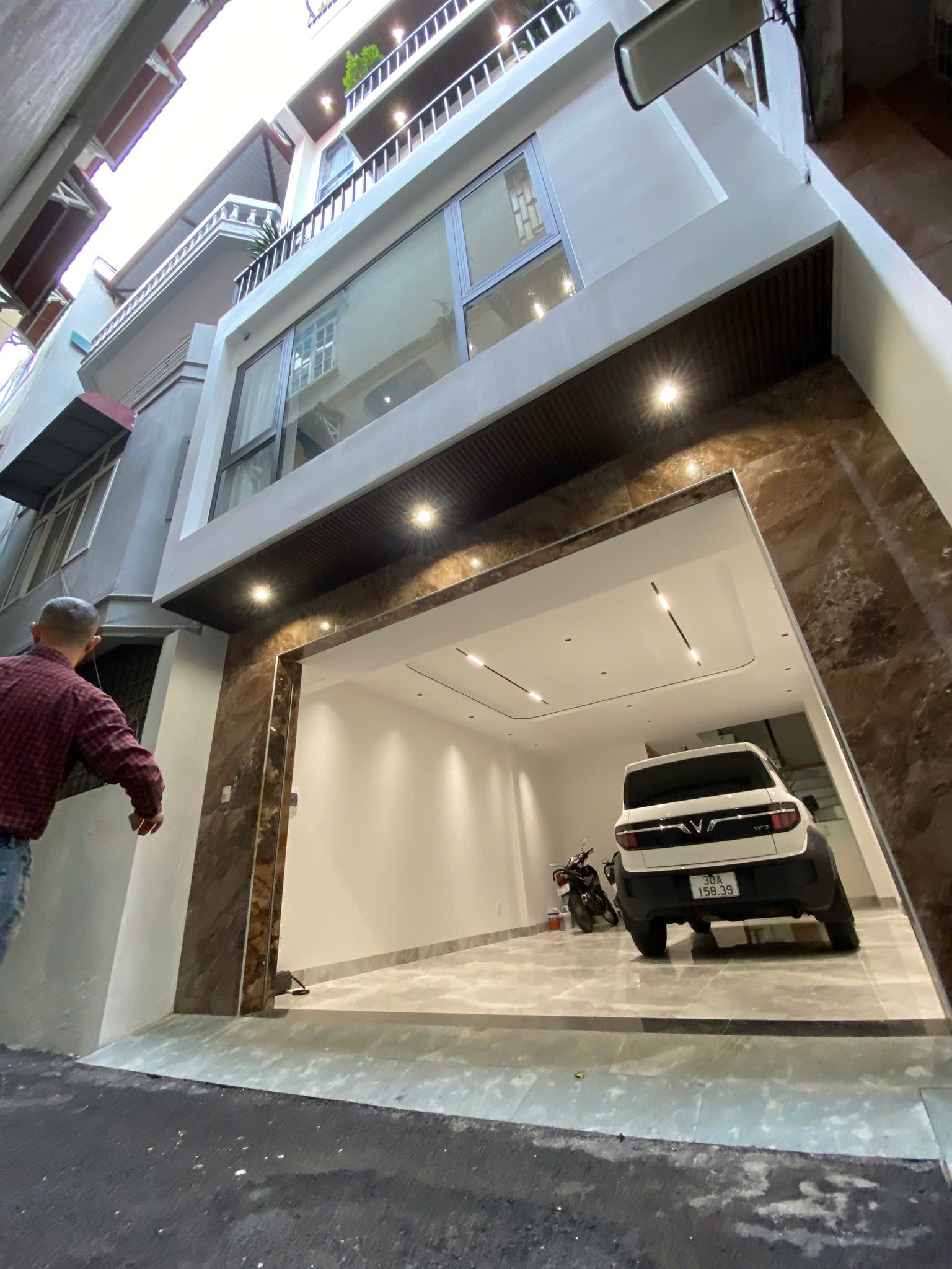  Bán nhà 6 tầng thang máy phố Tây Sơn, Đống Đa, ô tô vào nhà, khu yên tĩnh, 45m, 13.6 tỷ 