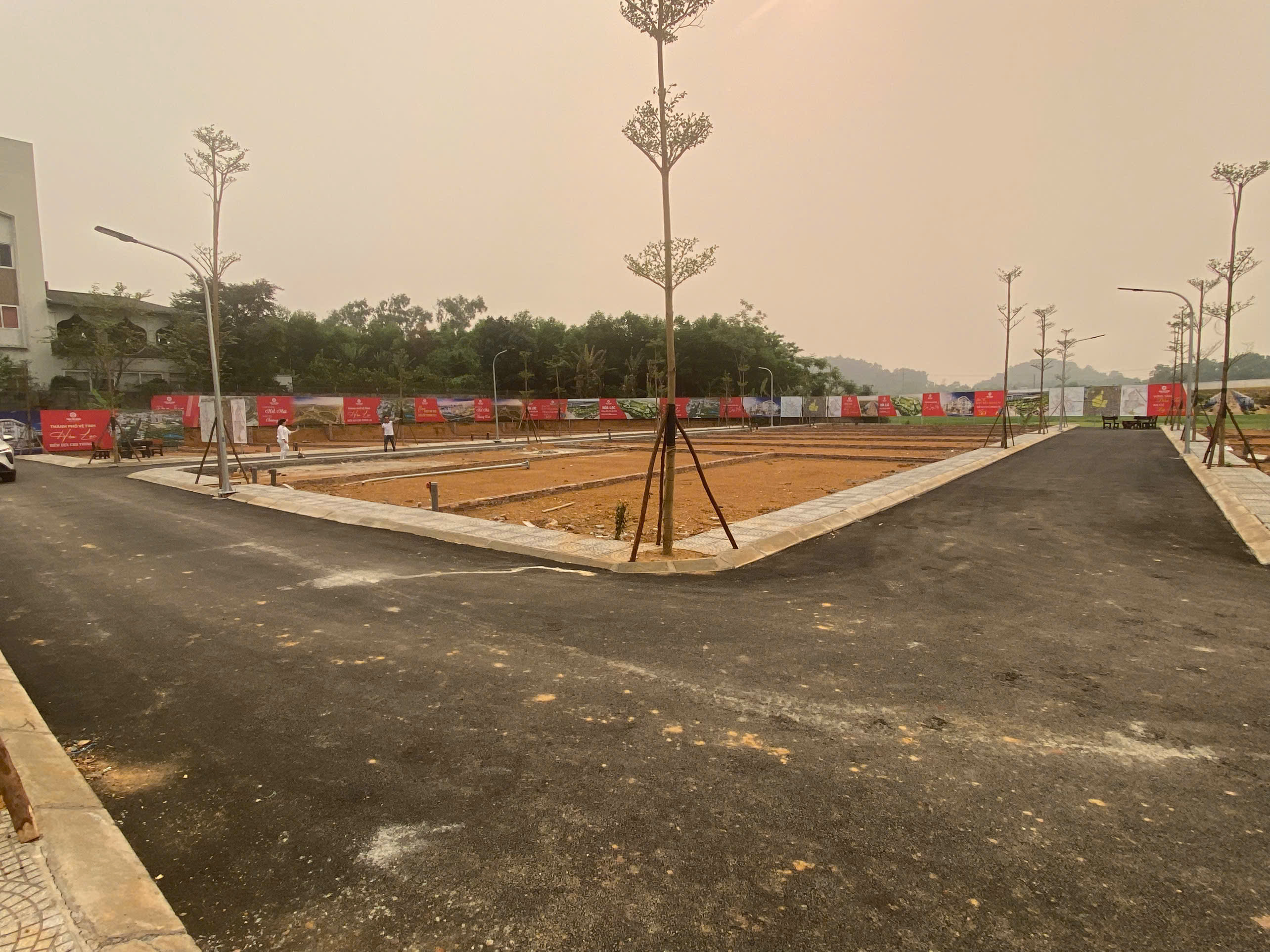  ÁP LỰC LÃI SUẤT NGÂN HÀNG CẦN THANH KHOẢN GẤP LÔ ĐẤT 192,2M TẠI HÒA LẠC 