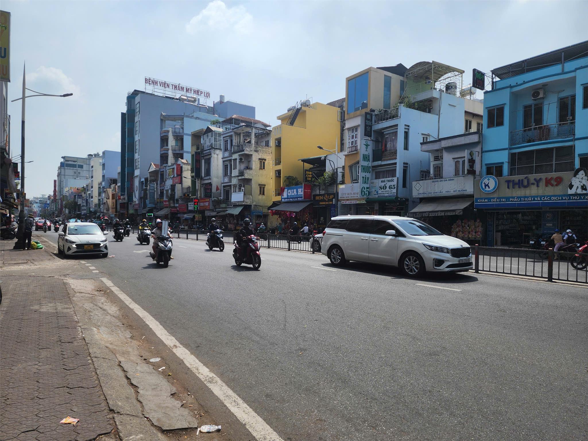  BÁN NHÀ ĐẸP QUẬN 8 – 65m² – HXH TẢI THÔNG – GẦN MT DƯƠNG BÁ TRẠC 