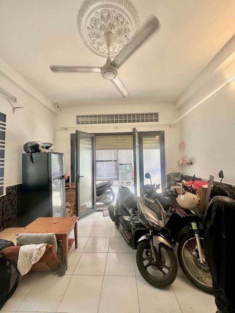  Vị trí cực đẹp, khu dân trí cao, hẻm thông thoáng 
