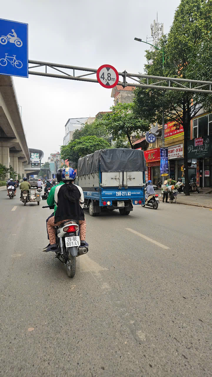  Nhà Em cần bán căn nhà vị trí mặt phố Quang Trung -Vỉa hè rộng – trục đường Huyết Mạch Hà Đông, Kinh Doanh mọi loại hình, Ở Ngay 