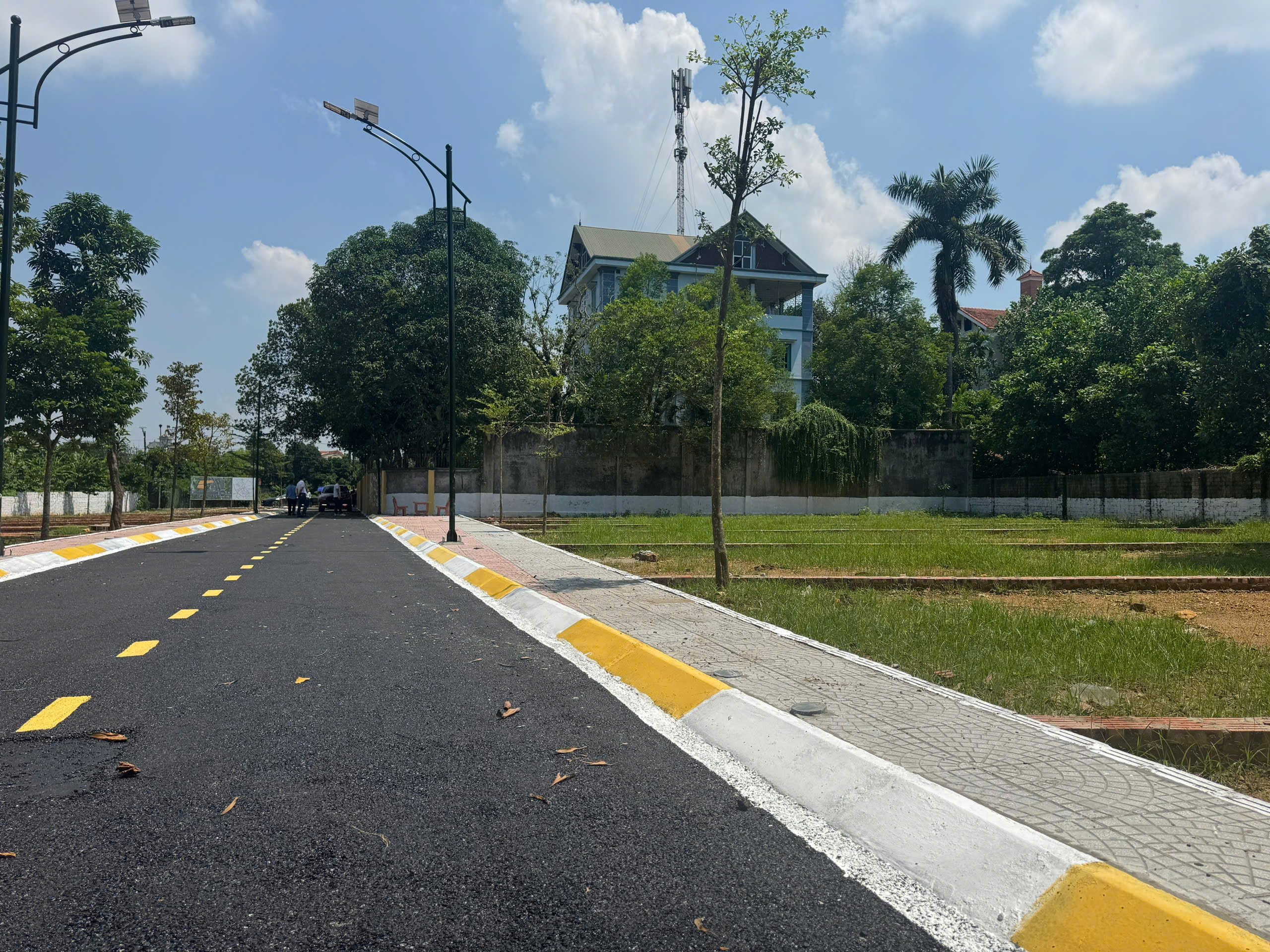  Lô đất 100m tại đại học giao thông vân tải Hà Nội 