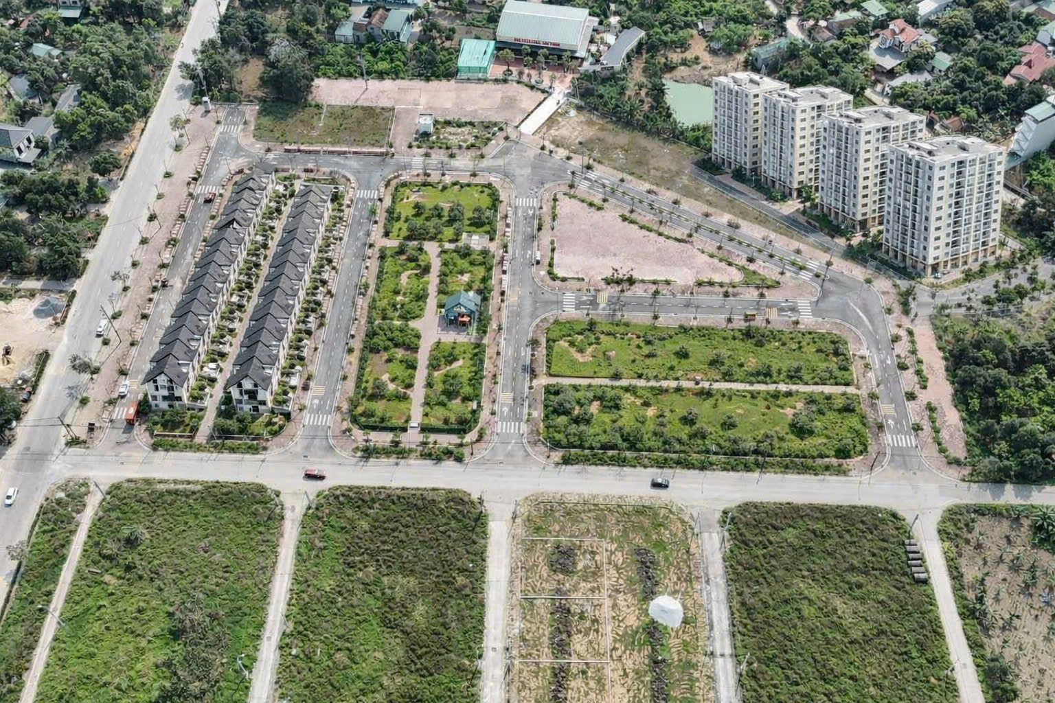  Chính chủ cần bán lô đất hơn 100m2 sát với khu đấu giá Hòa Lạc 