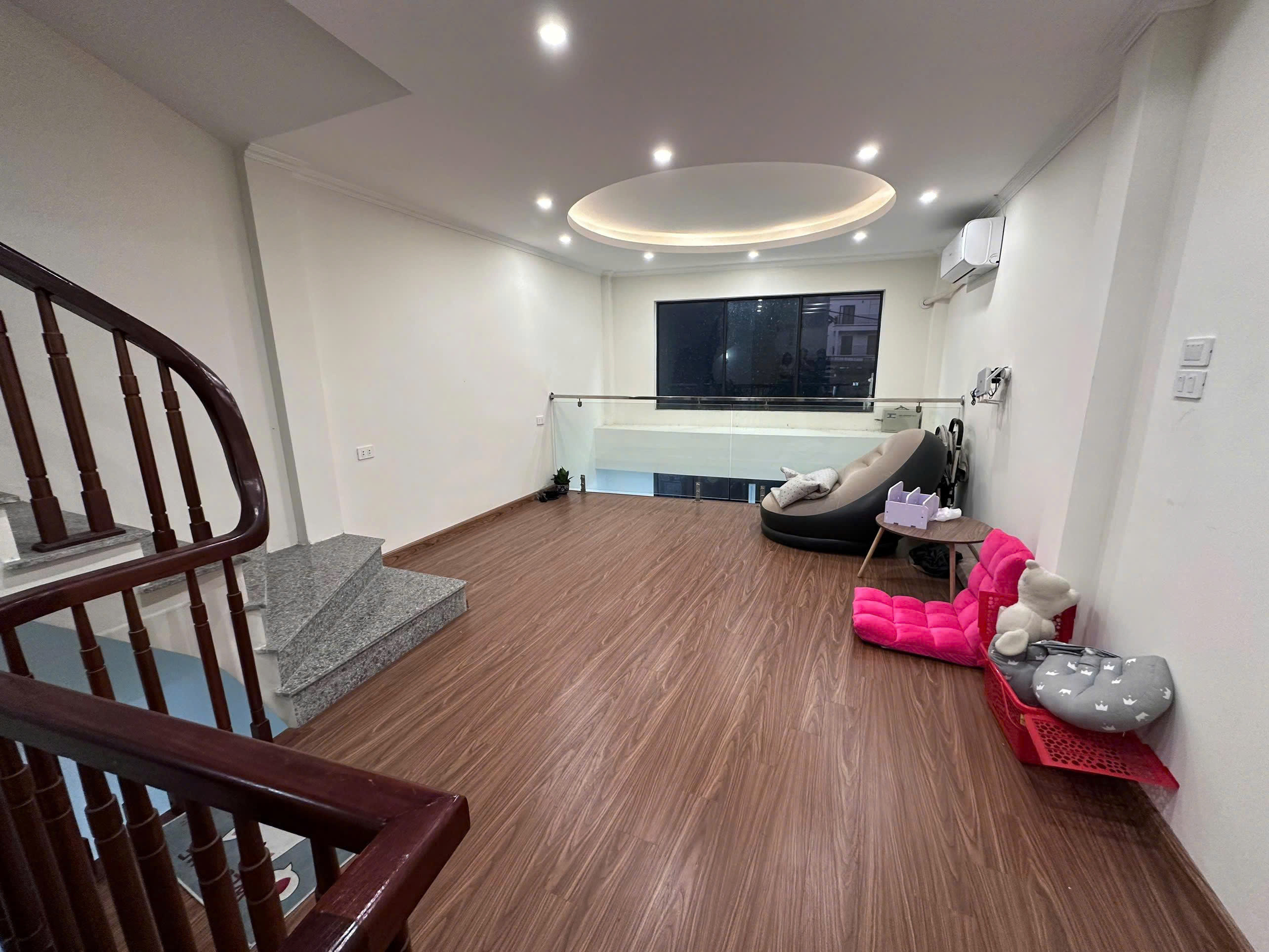  CẦN BÁN NHÀ YÊN VĨNH, KIM CHUNG – OTO GẦN – NHỈNH 4 TỶ 