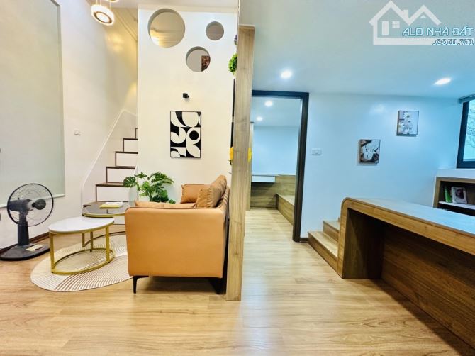  Bán nhà Lê Ngọc Hân 69m có 3 ngủ chỉ 3,9 tỷ có ngay 3 ngủ - TRUNG TÂM HAI BÀ TRƯNG - HÀNG XÓM PHỐ CỔ - SỔ ĐỎ RIÊNG CHÍNH CHỦ 