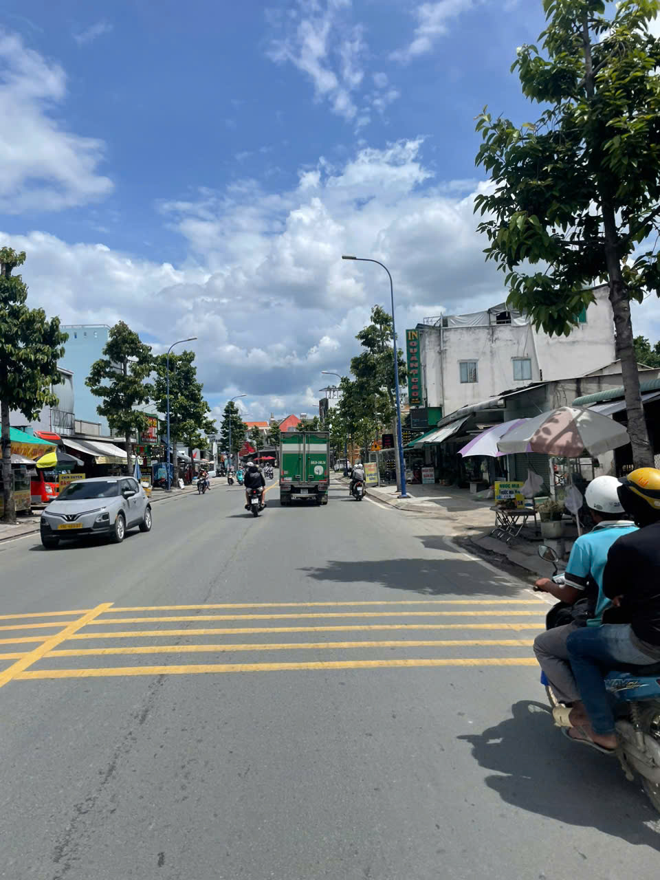  Bán nhà mặt tiền 24x78m giá 115 tỷ Đường Lê Thị Hà 