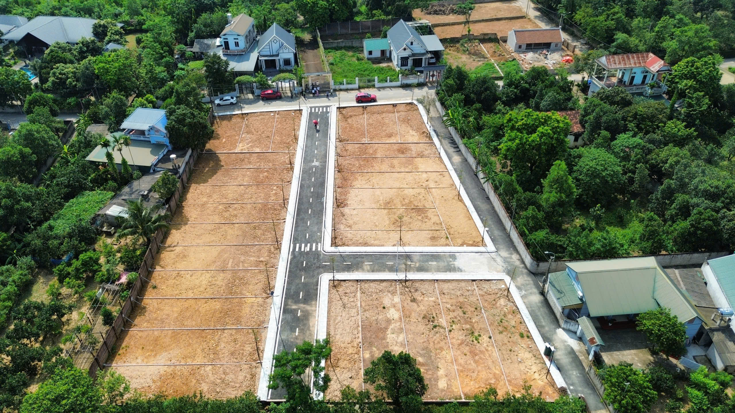  Chính chủ bán mảnh đất thổ cư  tại Phú Cát chỉ nhỉnh 30tr/m2 