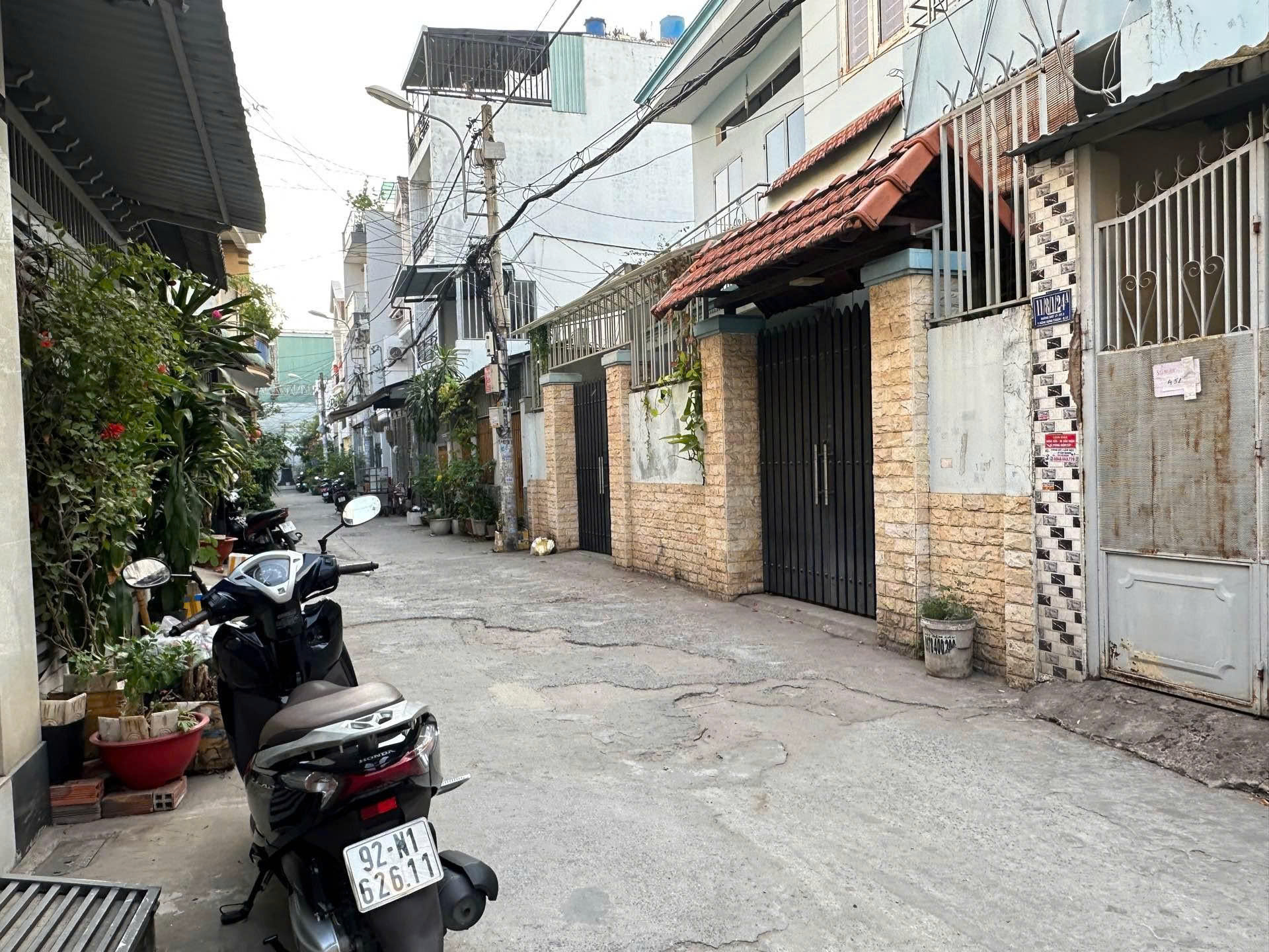  HXH TRÁNH ĐÔNG HƯNG THUẬN - NGAY CHỢ CẦU QUANG TRUNG TIỆN VỀ GÒ VẤP - 4x15.2m - TIỆN XÂY SỬA MỚI - GIÁ 4.55 TỶ 