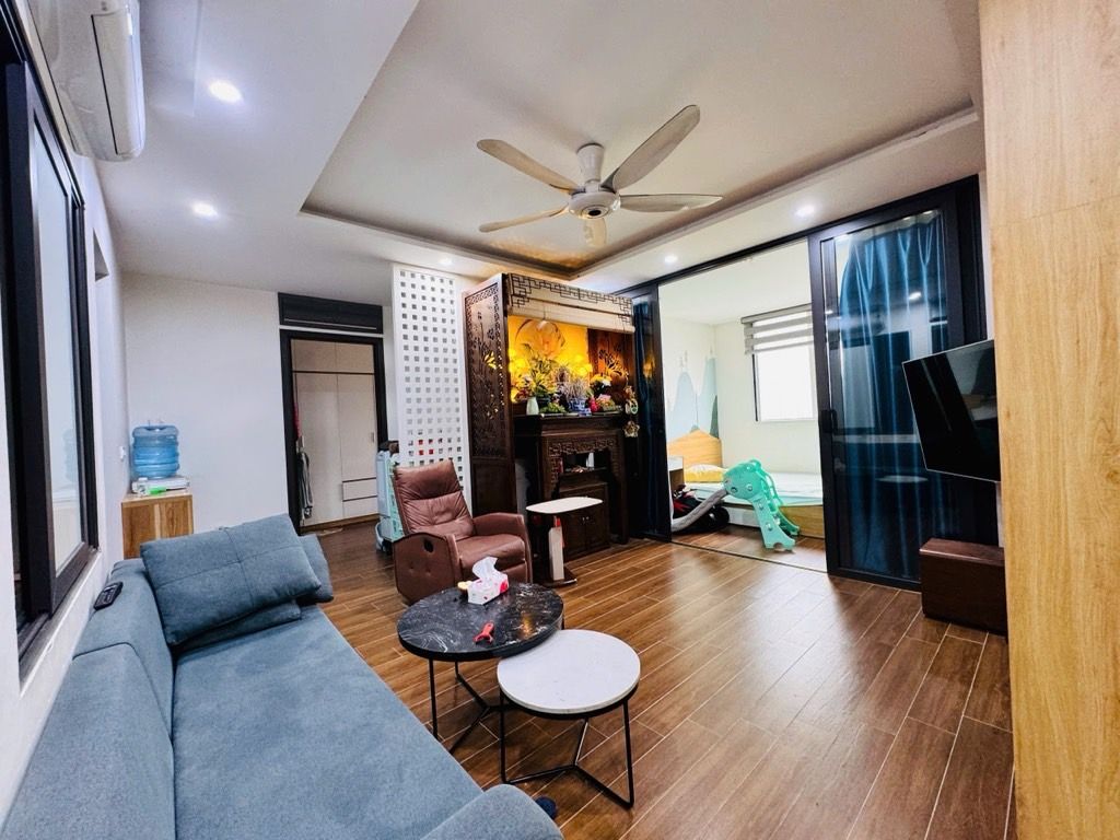  Bán căn hộ Chung cư Eurowindow River75m 3 ngủ view TT triển lãm tầng trung nhỉnh 4 tỷ(TL) 