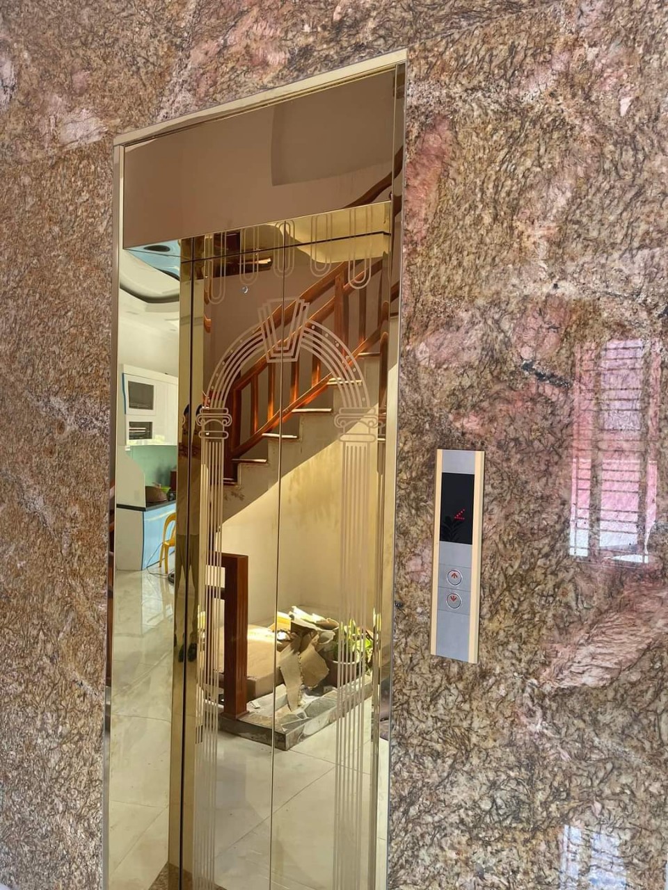  Tôi cho thuê nhà, THANG MÁY, 173m2- 4,5T, Hàng Điếu, Hàng Da, Hàng Nón 