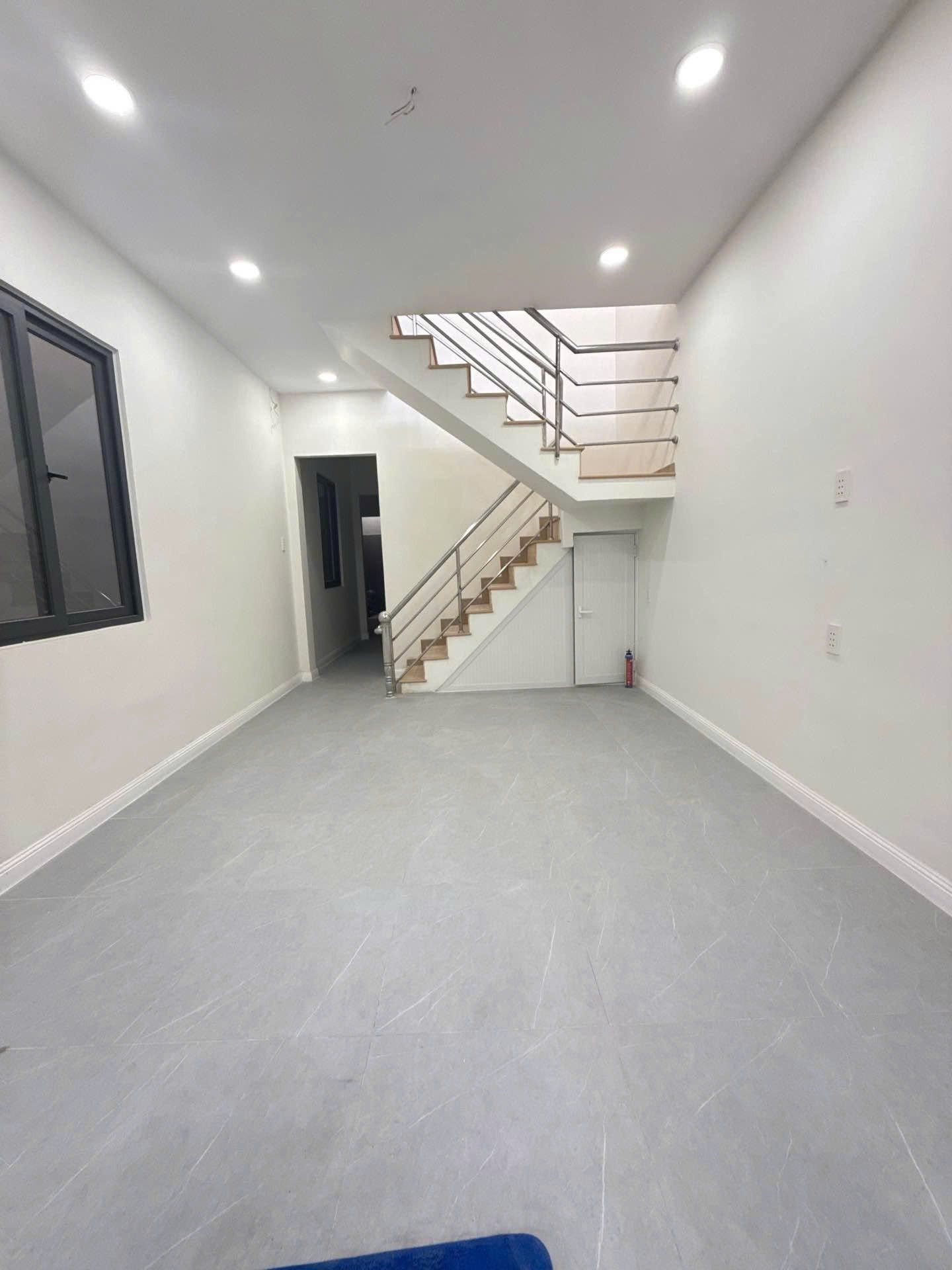  NHÀ GẦN CHỢ CÂY SỘP Q12 - NGANG 4.5M CỰC HIẾM - 4 PHÒNG NGỦ - SỔ HỒNG RIÊNG, 4,65 tỷ TL 