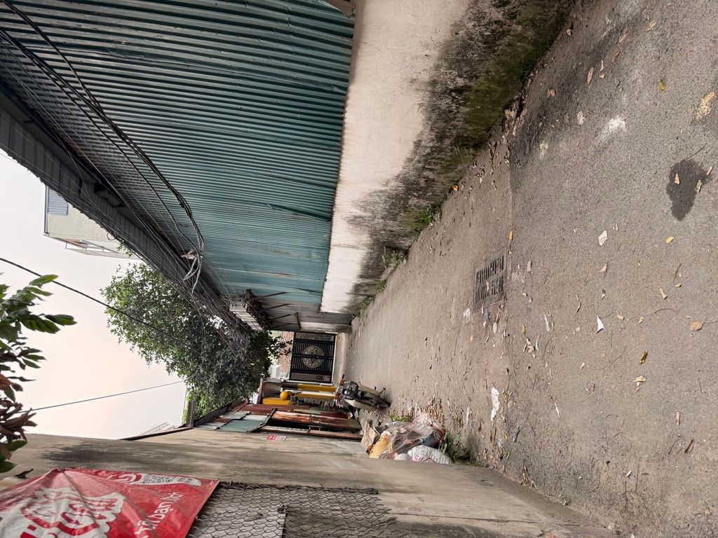  Bán nhà c4 Thượng thanh 47m oto gần, nở hậu, không lỗi lầm chỉ nhỉnh 4 tỷ 