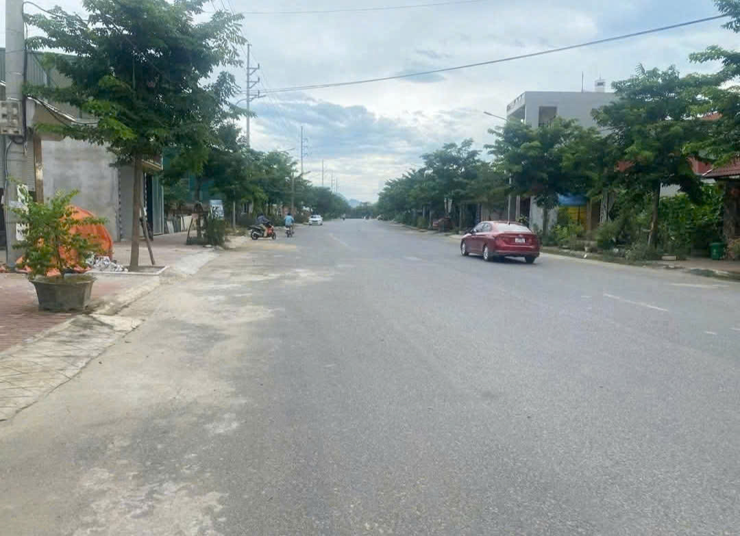  Cắt lỗ lô đất tiềm năng cạnh nhà máy in tiền Hòa Lạc - giá cực tốt 