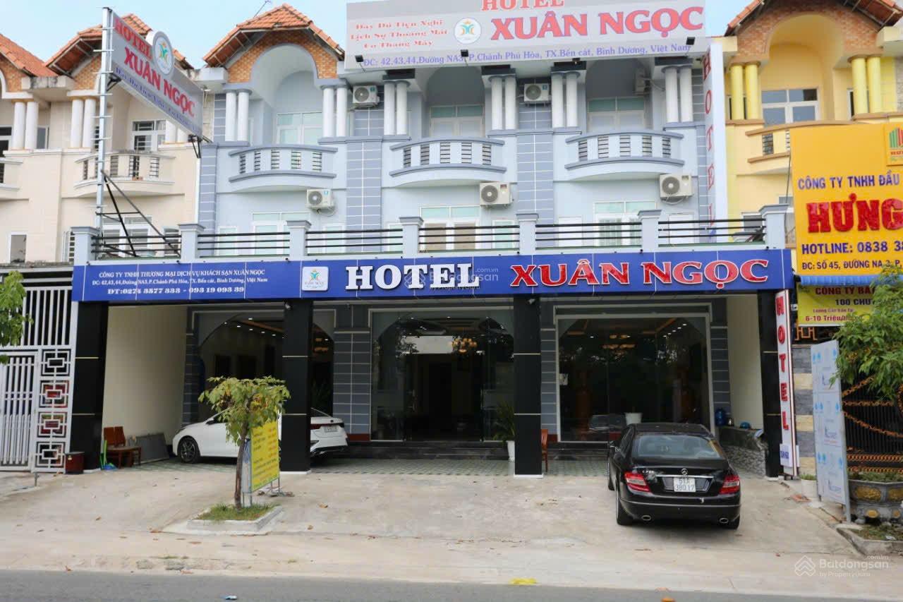  Không có người quản lý cần bán gấp khách sạn KD hiệu quả ngay trung tâm Bến Cát, TP HCM 