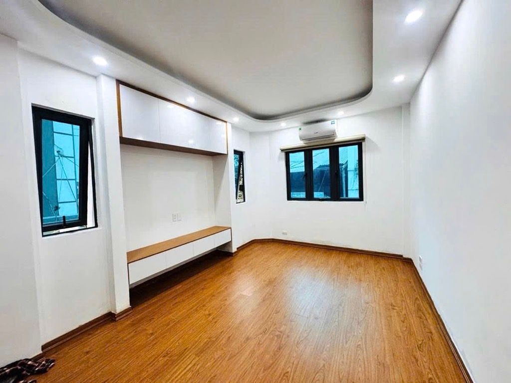  ????????LÔ GÓC - Ô TÔ TRÁNH - KINH DOANH ĐỈNH - CÔNG NĂNG ĐẦY ĐỦ - DẪN KHÁCH LÀ CHỐT???????? 