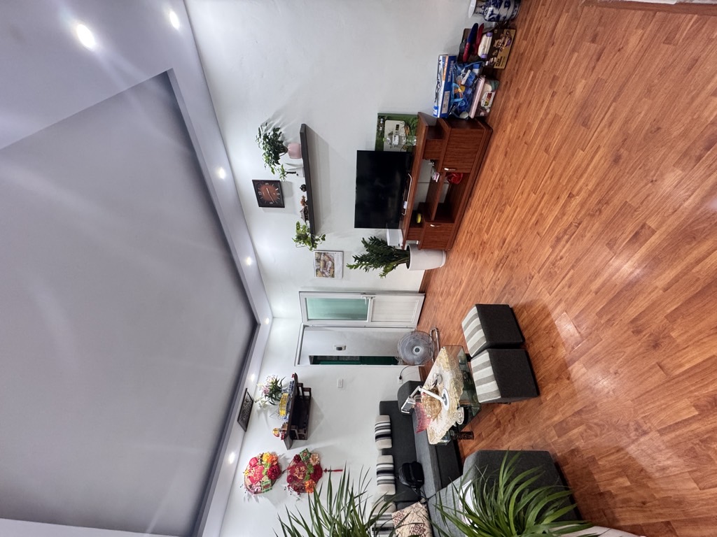  Bán tập thể Hồng Mai phố oto đỗ, lô góc 3 ngủ 2 wc 