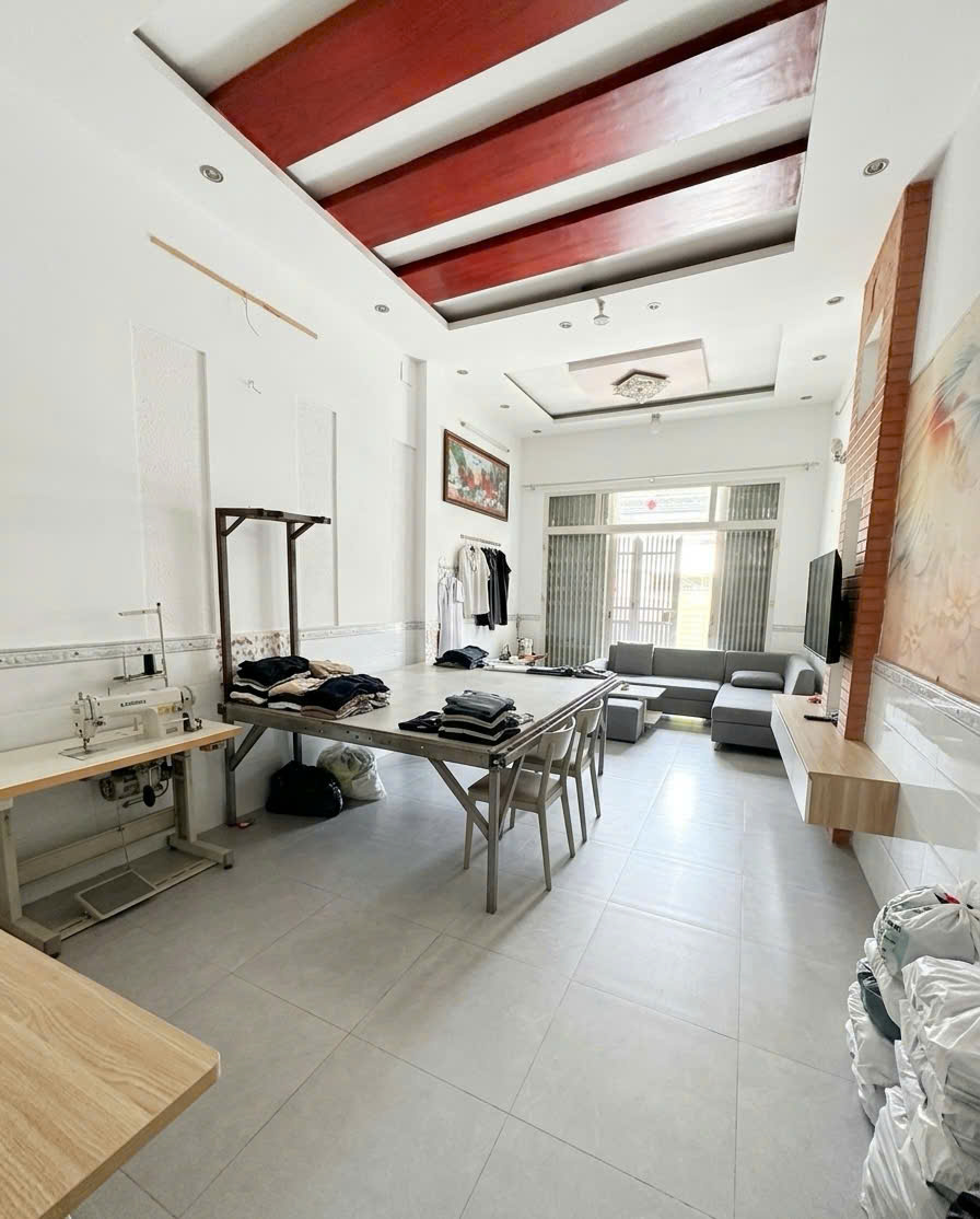  Bán nhà Đường Số 4, BHH, Bình Tân - 3 tầng - 72m2(4x18m) - giáp Tân Phú - chỉ 7 tỷ(tl) 