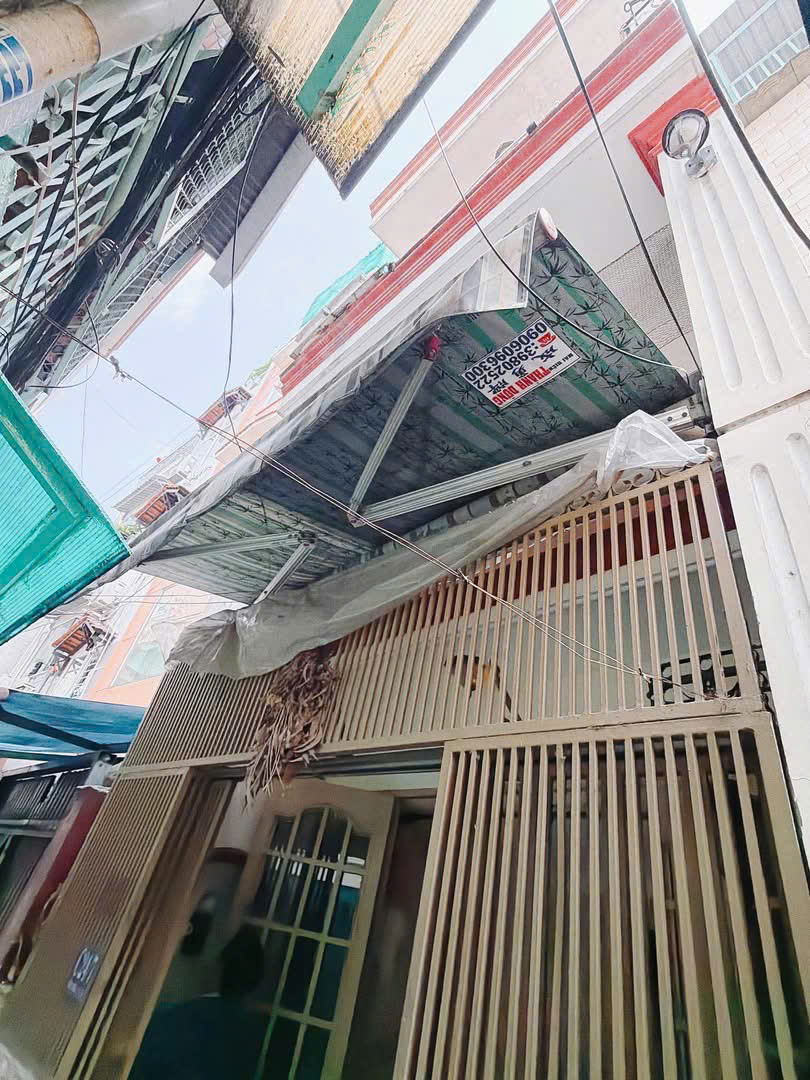  BÁN NHÀ ĐƯỜNG XÓM CHIẾU, QUẬN 4, HỒ CHÍ MINH. 