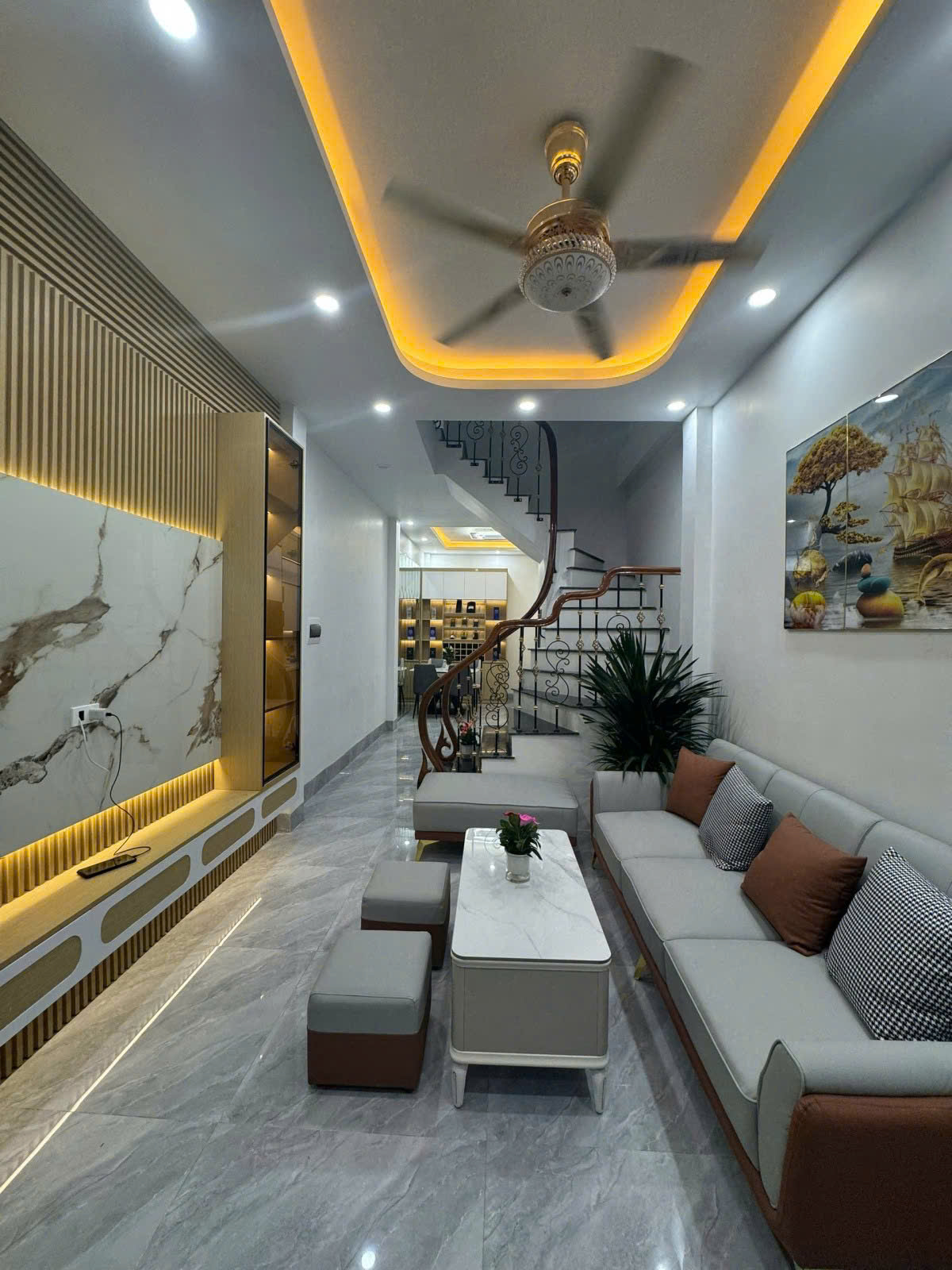  KHƯƠNG HẠ – 46M² – 5T – GARA Ô TÔ – GẦN HỒ- HOA HẬU THANH XUÂN 