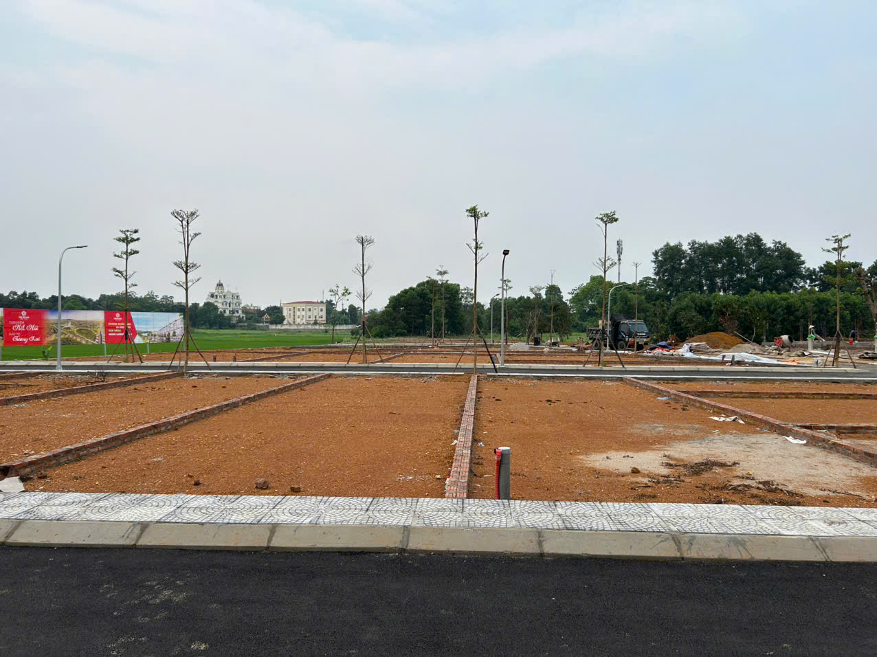  ???? HÀNG TUYỂN SIÊU VIP – SÁT QL21 & TUYẾN METRO SỐ 5
———-TÂM ĐIỂM TĂNG GIÁ MẠNH NHẤT TẠI HOÀ LẠC! 