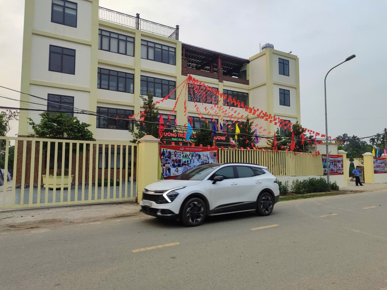  ???? Không mua lô đất này… mai em lại tiếc thay các Bác ! 