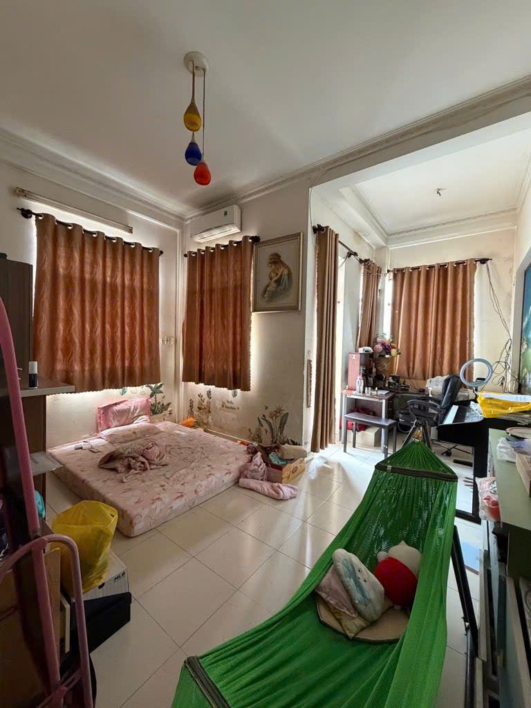  TT PHU NHUÂN  HXH Nhà 5 tầng đúc BTCT Có 6PN , 4 WC 