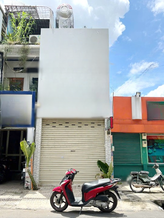  Nhà mặt tiền trệt/lầu sát sân Thống Nhất đường Tân Phước P6Q10 