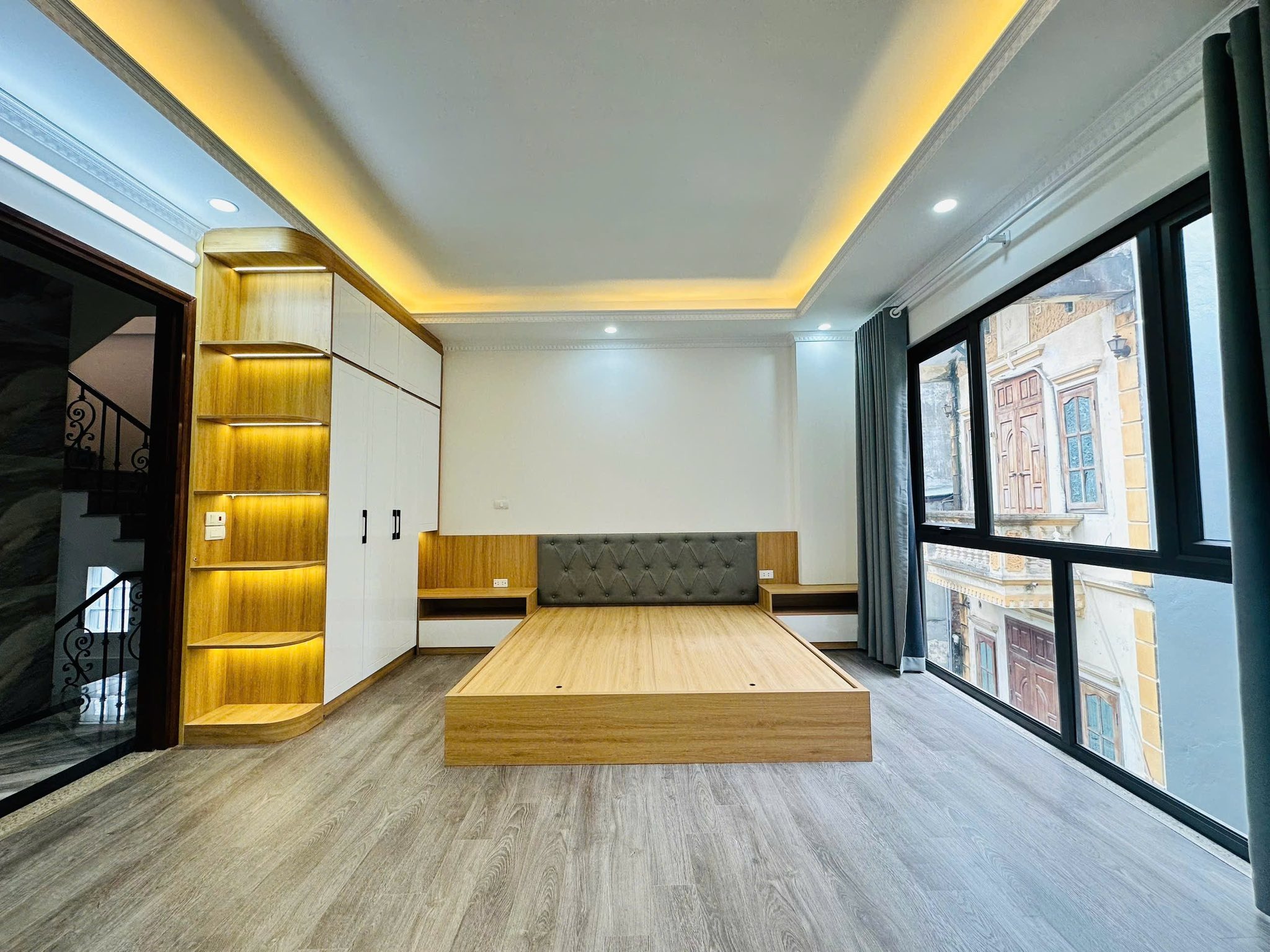  BÁN NHÀ NGÕ 6 PHỐ VĨNH PHÚC 42M 6T THANG MÁY NHỈNH 12 TỶ NHÀ MỚI XÂY LÔ GÓC- NGÕ THÔNG FULL NỘI THẤT XỊN 