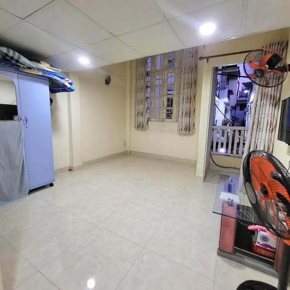  TRUNG TÂM QUẬN 7 - 4,5 TẦNG NHÀ NHỎ CÔNG NĂNG TO 