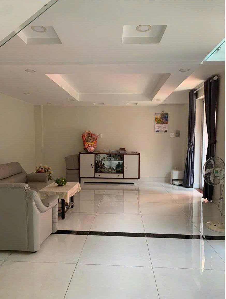  BÁN NHÀ LẠC LONG QUÂN, 5 TẦNG, 8 x 5.2, HẺM NHỰA 8M, GẦN CHỢ BÌNH THỚI, 6.9 TỶ 