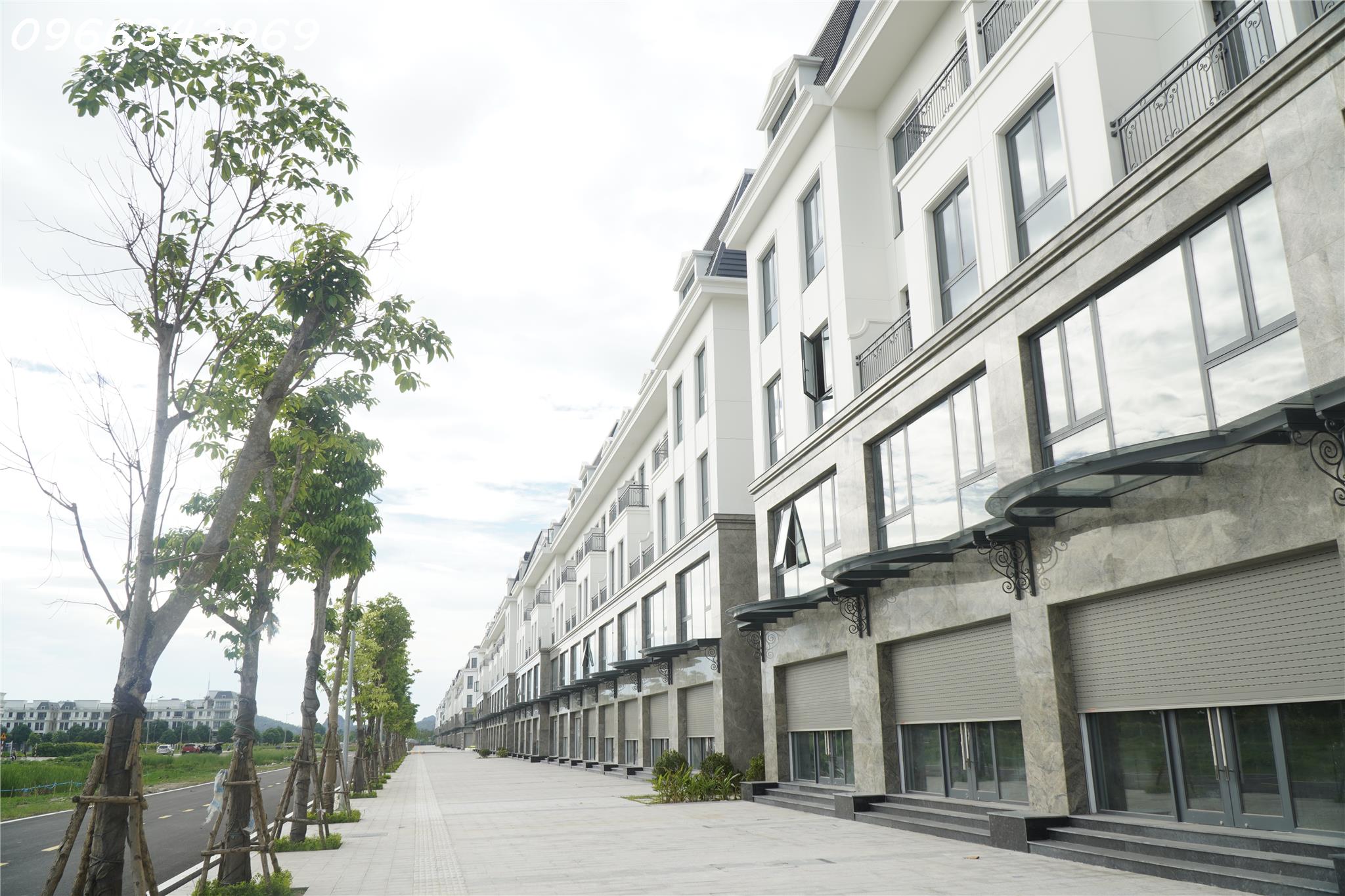  CENTRAL RIVERSIDE – NHÀ TRUNG TÂM, GIÁ- 42TR/M2. RA SỔ NGAY.  LH: 09666 343 969 
