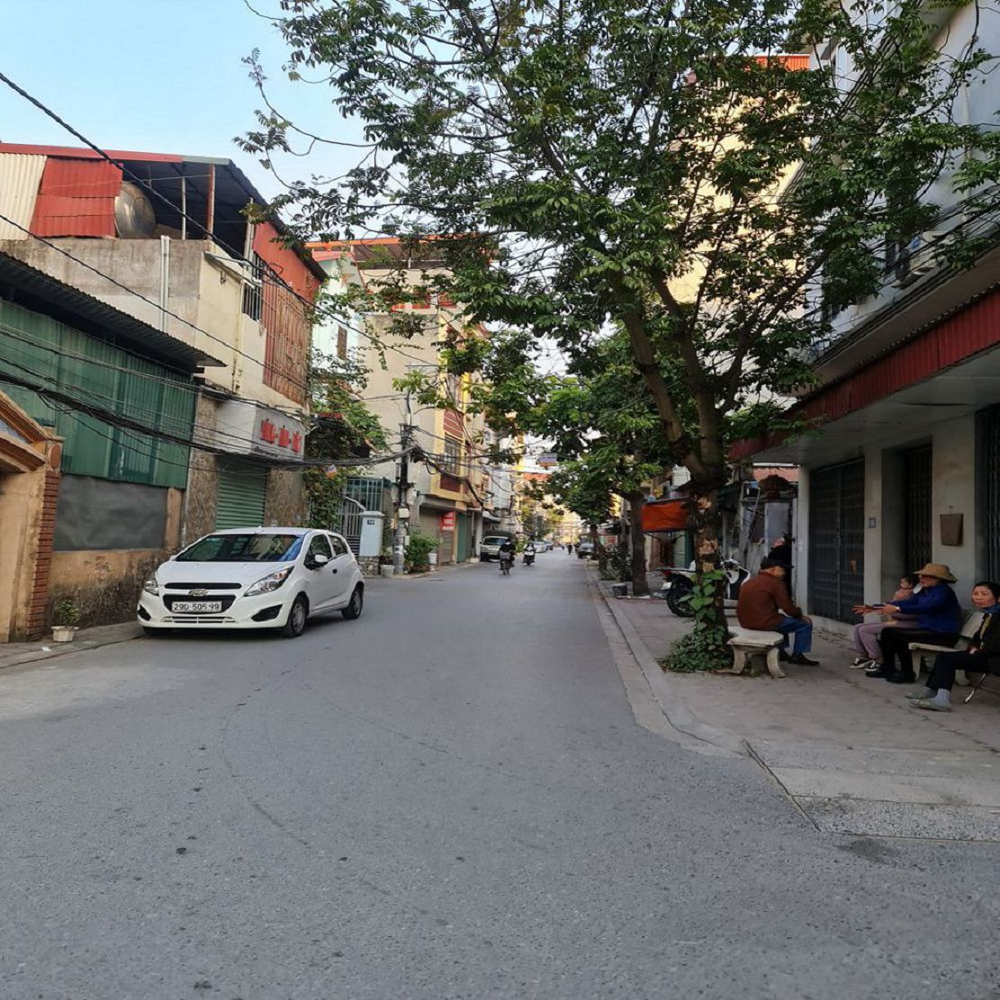  ???? Bán nhanh 100m2 Trâu Quỳ Gia Lâm mt 6,1m 15m ra đường ô tô thông. LH 0989894845 