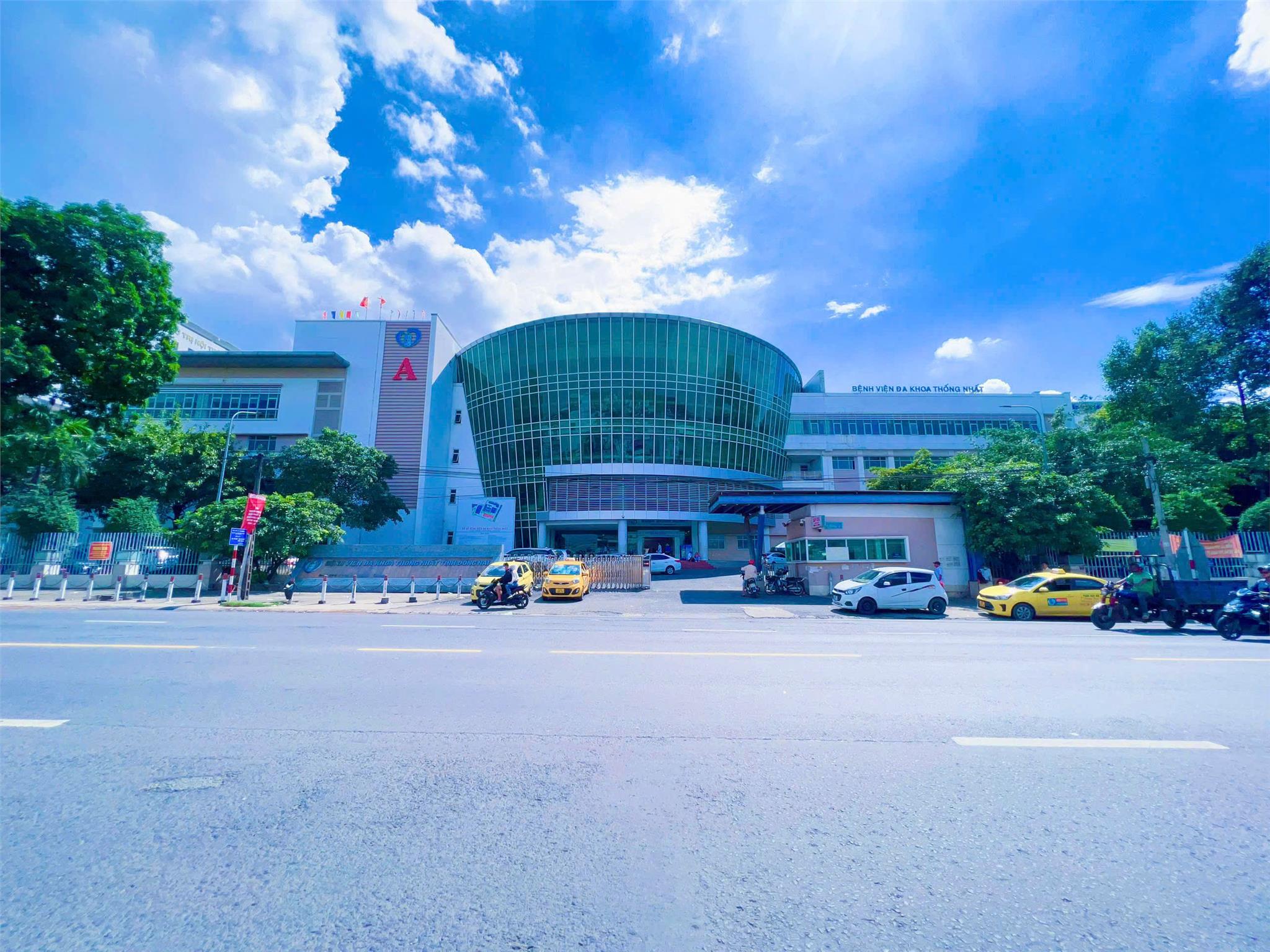  NP322
BÁN SIÊU PHẨM SHOWROOM 6 LẦU trước mặt QUỐC LỘ 1A TRUNG TÂM LÀNG NGHỀ GỖ HỐ NAI - BVĐK THÁNH TÂM 
