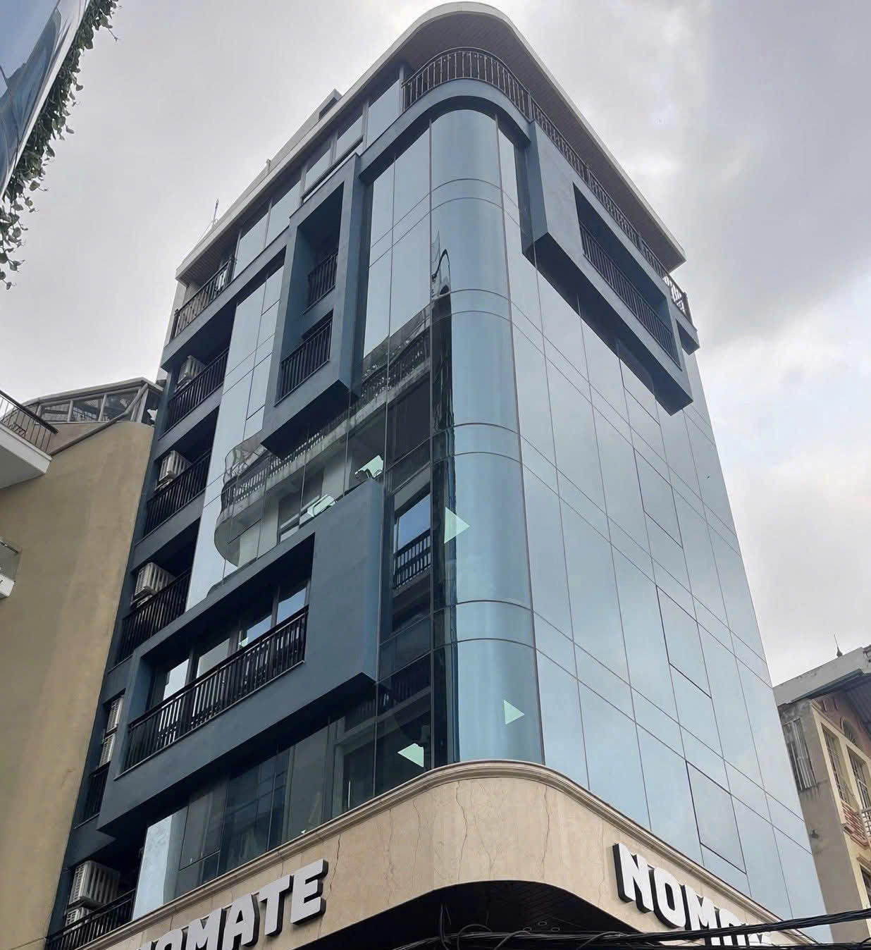  TÒA BUILDING 10 TẦNG LÔ GÓC 3 THOÁNG - TRUNG TÂM ĐỐNG ĐA VIEW HỒ HOÀNG CẦU 