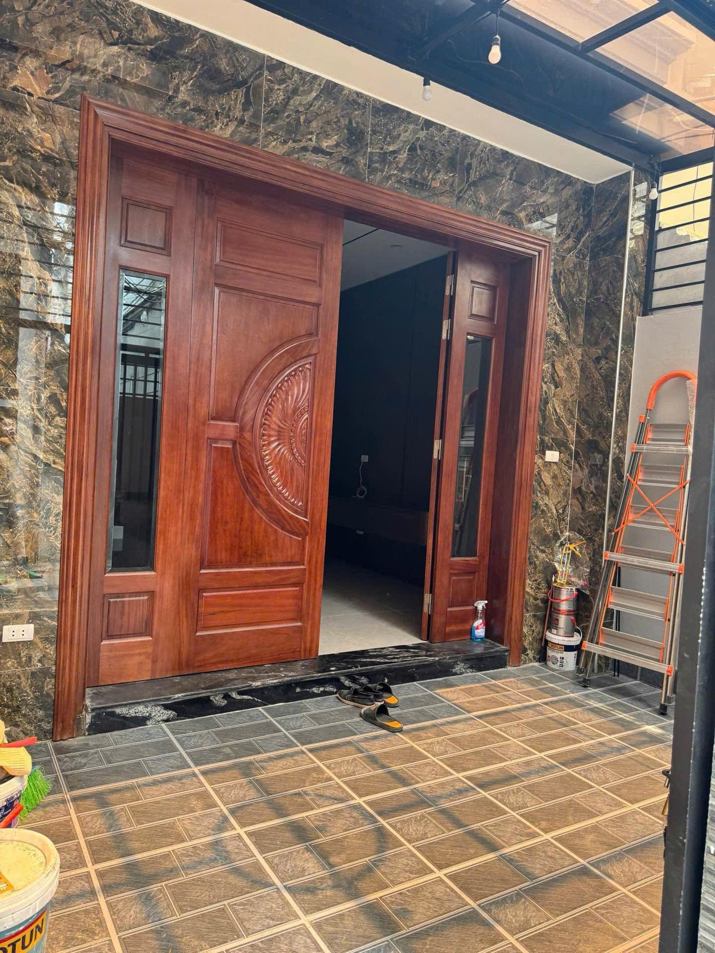 Nhà đẹp- ô tô đỗ sát cổng- cách ô tô gần trường chợ dân xây bàn giao mới 100% cực rẻ 