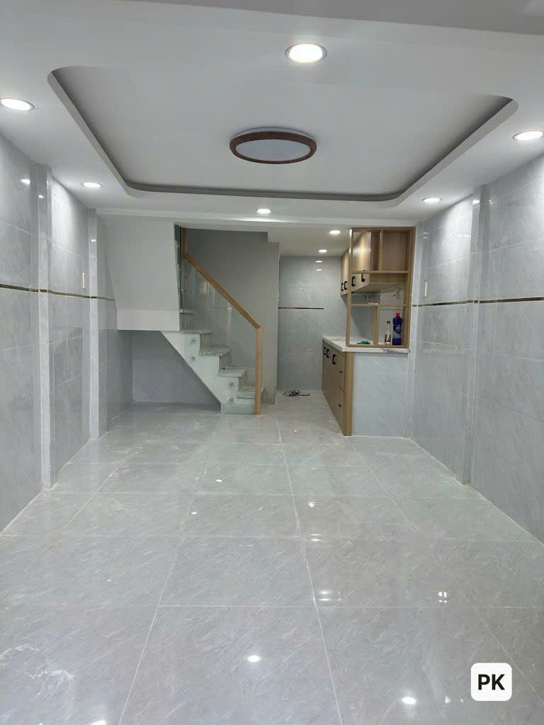  Sát Mặt Tiền Âu Cơ, Tân Phú - 3 tầng - 3 Phòng ngủ - an ninh, dân trí - chỉ 3.8 tỷ(tl) 