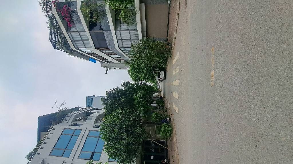  BÁN ĐẤT TĐC THẠCH BÀN 90M2- MT 5.3M- LÔ GÓC- Ô TÔ TRÁNH- HƠN 20 TỶ. 