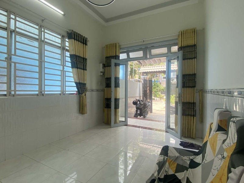  Bán nhà 2 Tầng Trung Tâm Biên Hòa,SHR đường ô tô,ngay Tỉnh Uỷ Đồng Nai 