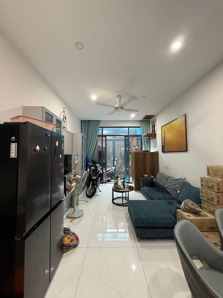  Nhà hẻm 49 Khánh Hội , quận 4 , 3 tầng lầu, hoàn công chuẩn chỉnh,giá nhỉnh 6 đồng 