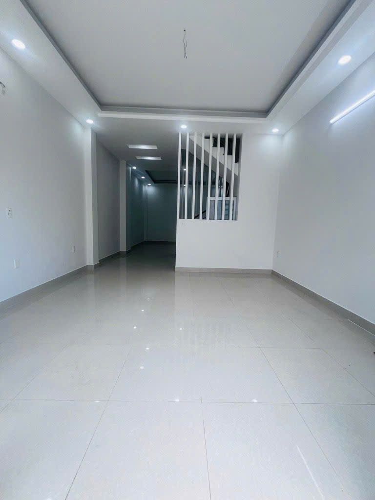  [Q7] Nhà 4 tầng vào ở ngay 4.6 × 13.sát bên Phú Mỹ Hưng. Hoàn công chuẩn 4pn nhỉnh 6 tỷ 