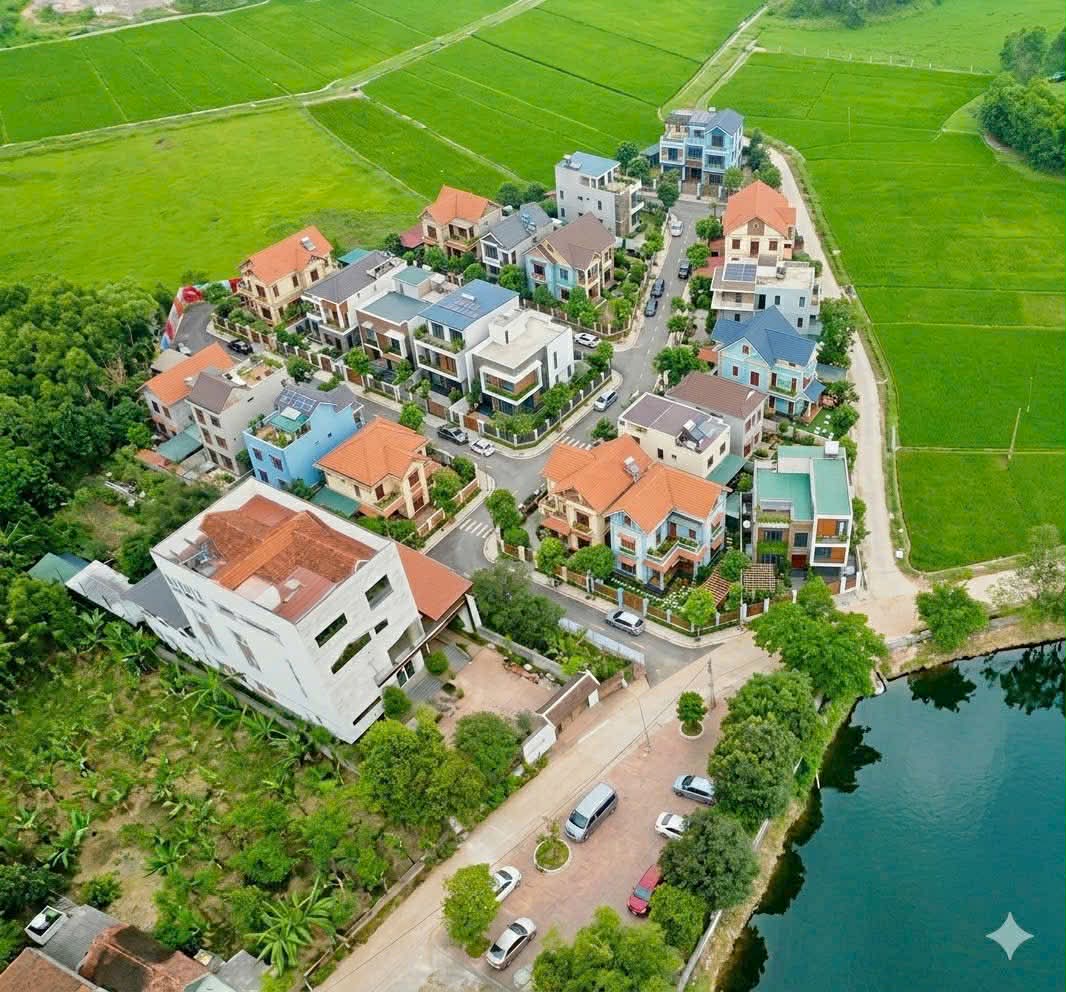  bán nhanh lô góc giá 3,3 tỷ điện tích 106m2 có sổ đỏ full thổ cư cạnh cổng đại học quốc gia 