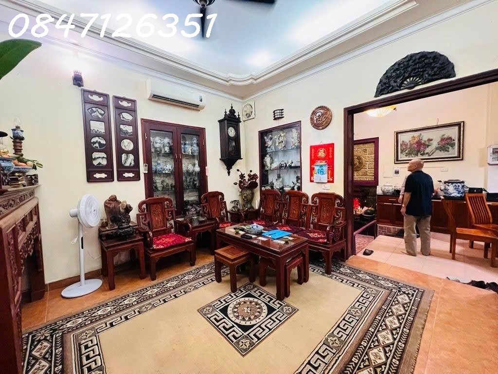  ????Nhà đẹp phố Cầu Giấy 54m 4T, MT 6.5m, Dân xây cực chắc, 13.9 tỷ 