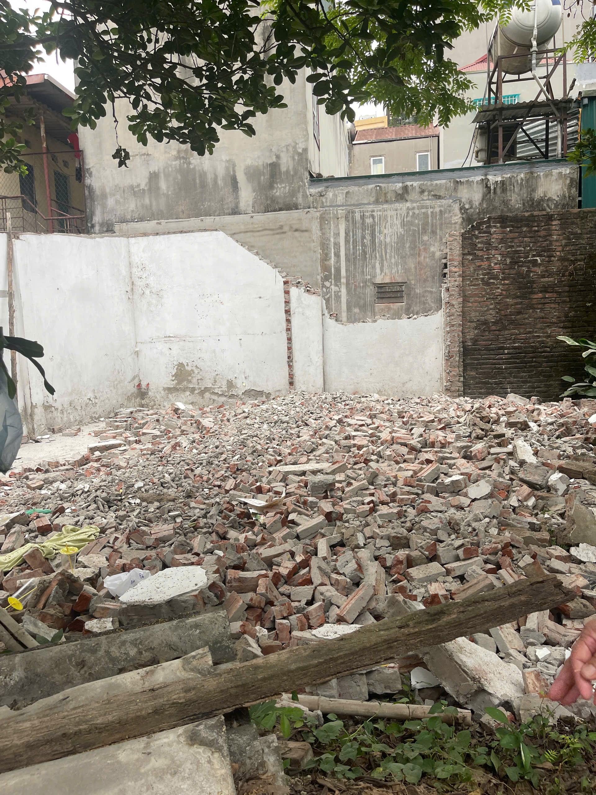  BÁN ĐẤT PHÚ DIỄN – LÔ GÓC ĐẸP – CÁCH PHỐ 30M – Ô TÔ ĐỖ CỬA – PHÙ HỢP XÂY CHUNG CƯ MINI 