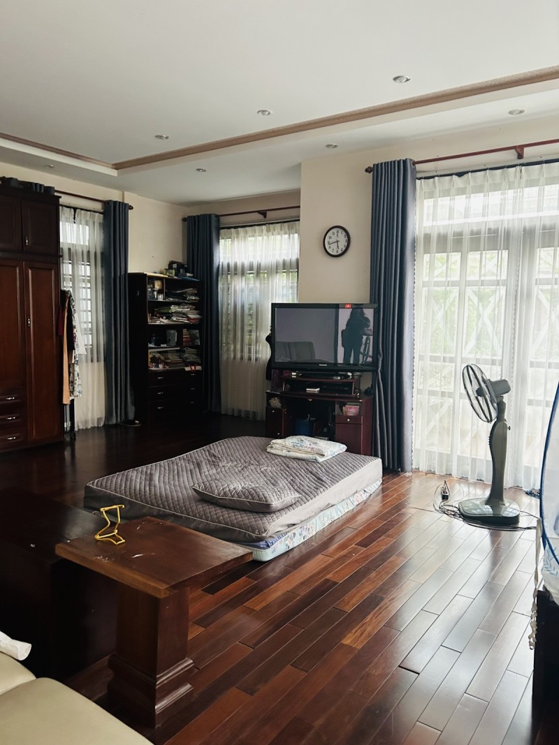  # Biệt thự Sân vườn Trần Đình Long sát Thăng Long 260m2, ngang 13m, 3 tầng xịn sò, 17.5 tỷ 