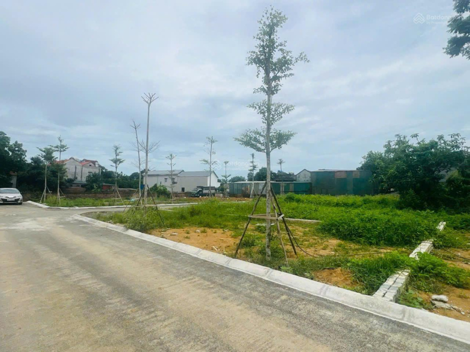  đất nền Phú Cát lõi đô thị Hòa Lạc gần nhà máy in tiền Quốc Gia  lô góc 100m² full thổ cư 