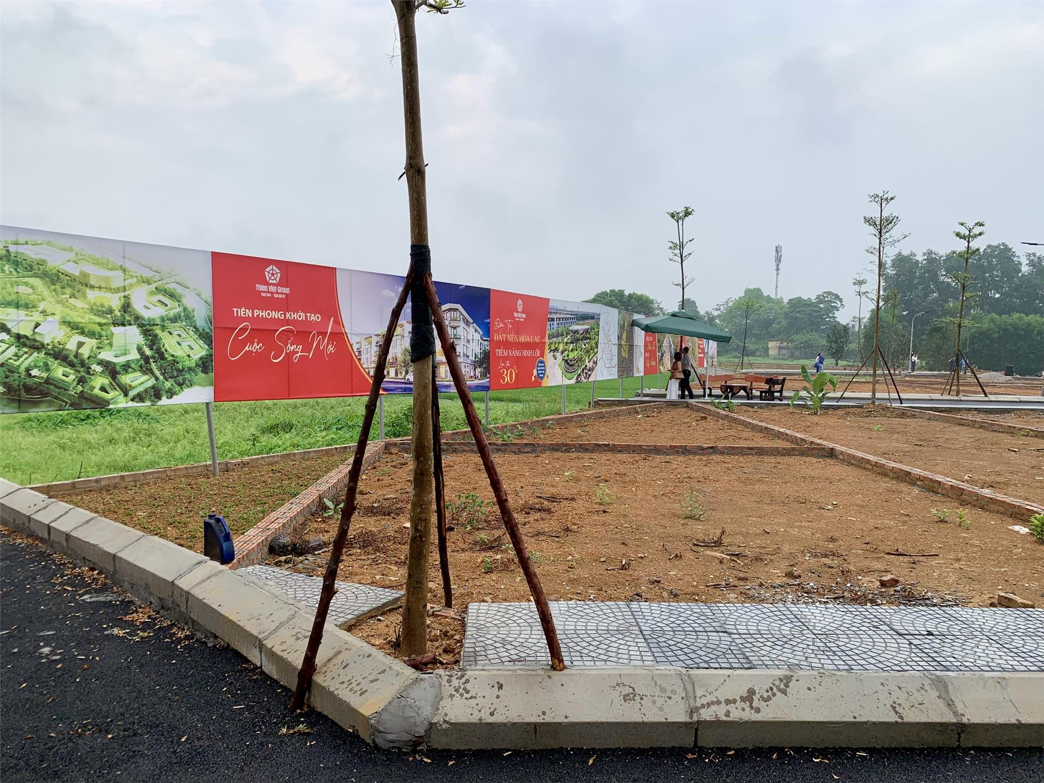  Vị trí vàng, lô góc 2 mặt tiền 102m hot nhất Hòa Lạc 