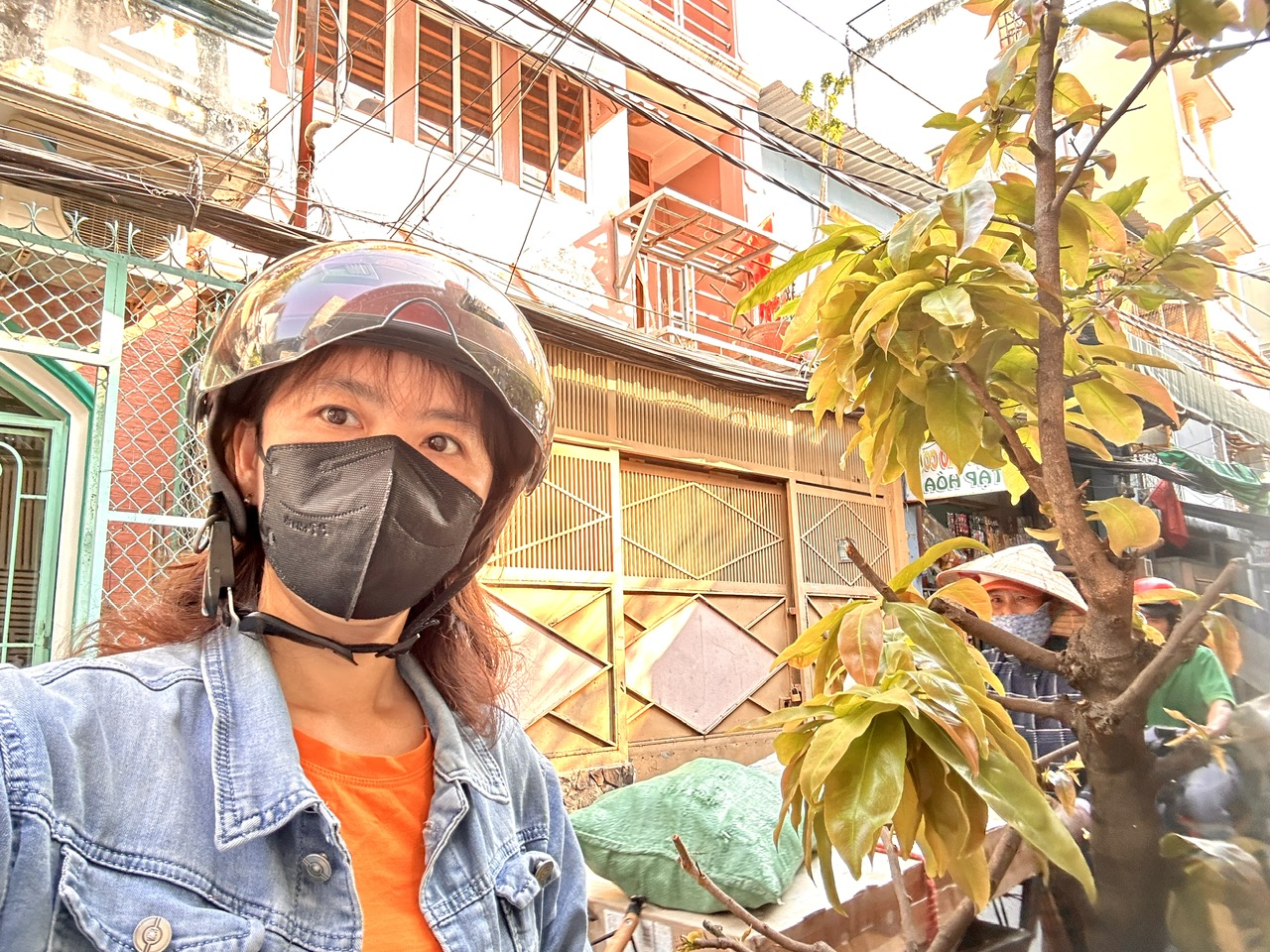  BÁN NHÀ MẶT TIỀN- XE HƠI ĐẬU CỬA- Đ.ĐOÀN VĂN BƠ- GIAO THƯƠNG XÓM CHIẾU VÀ NGUYỄN THẦN HIẾN- GÀN TRƯỜNG ĐẠI HỌC NGUYỄN TẤT THÀNH. 