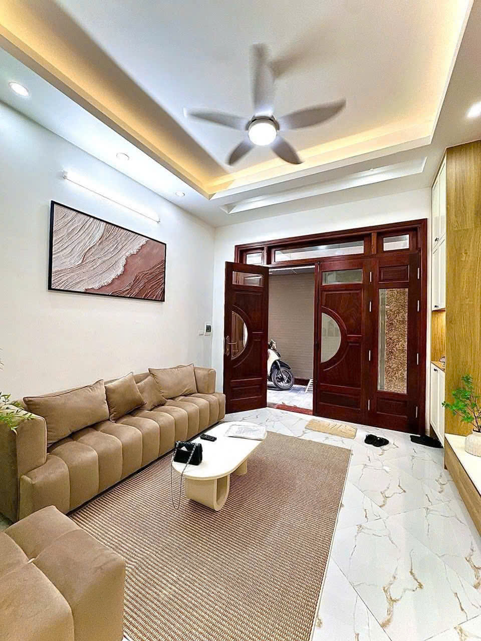  ???? NHÀ ĐẸP 5 TẦNG – Ô TÔ ĐỖ CỔNG – FULL NỘI THẤT XỊN SÒ – TRUNG TÂM THẠCH BÀN – 33M2 ???? 