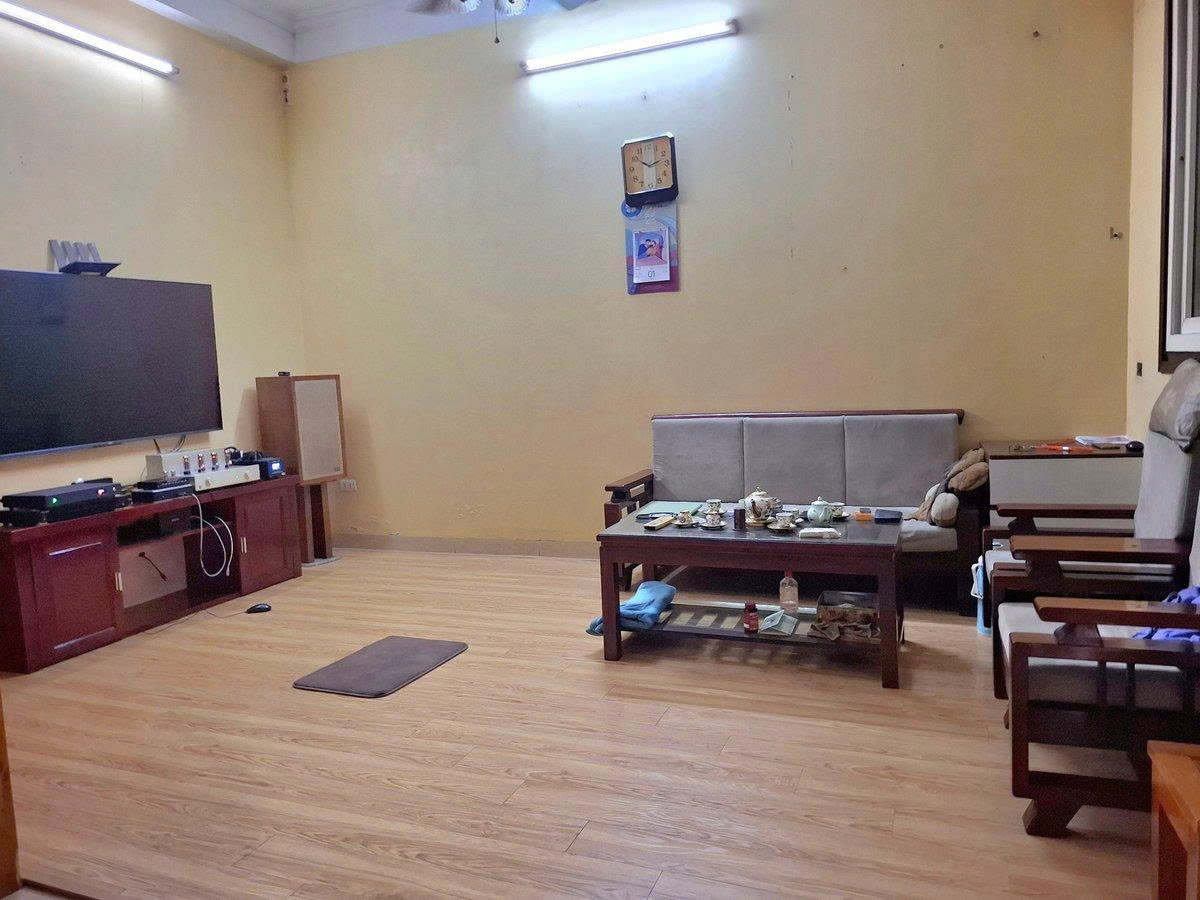  NGUYỄN ĐÌNH HOÀN – MỘT CĂN NHÀ NHỎ, NHƯNG GIÁ TRỊ KHÔNG HỀ NHỎ 
