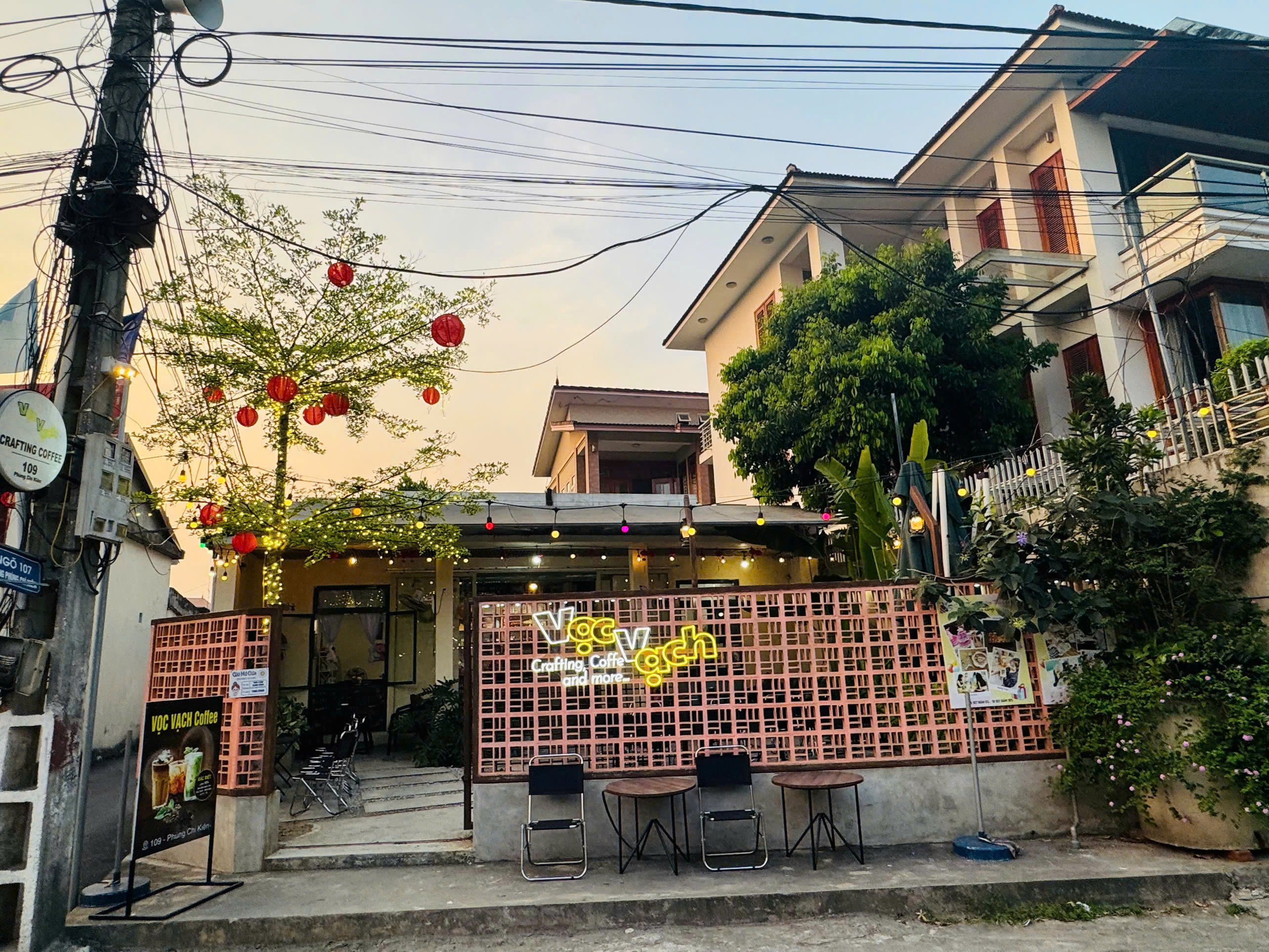  SANG NHƯỢNG MẶT BẰNG KINH DOANH 100M2 MẶT ĐƯỜNG PHÙNG CHÍ KIÊN, TP VINH, NGHỆ AN 